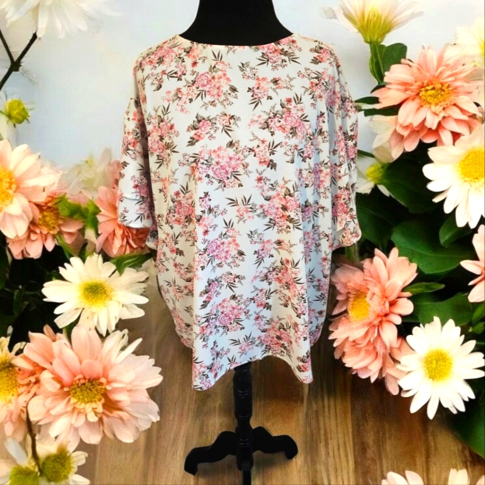 Bobeau Pink and White 3/4 Sleeve Boxy Blouse